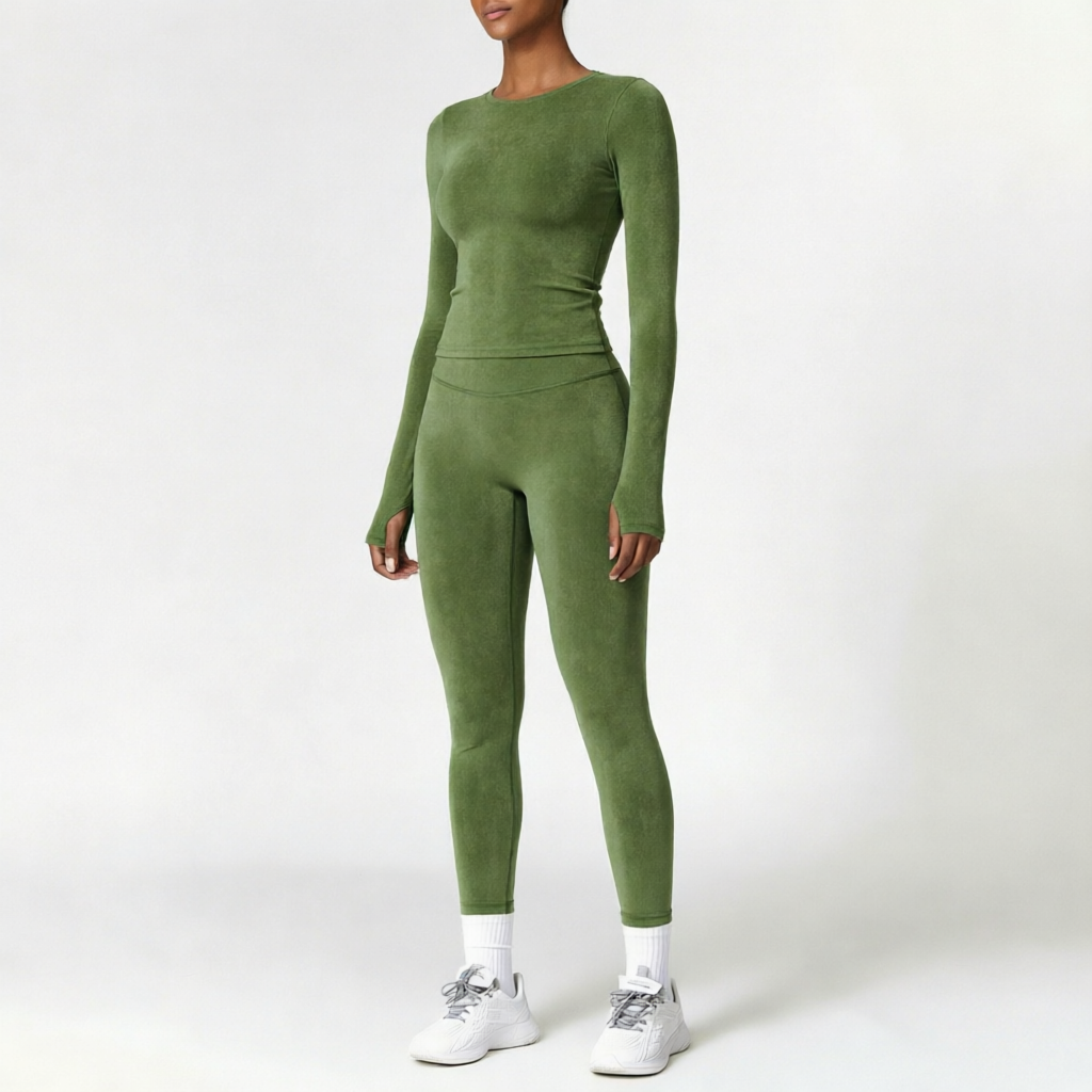 Green | 2-Piece Long-Sleeve Brushed Yoga Set for Women – three-quarter view