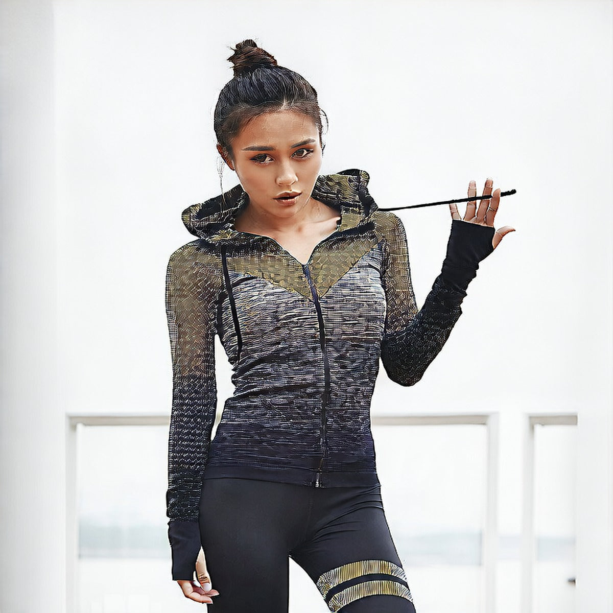 Grey | Zip-Up Hooded Long-Sleeve Yoga Top for Women – detail close-up
